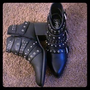 Boots made by fergie, never been worn